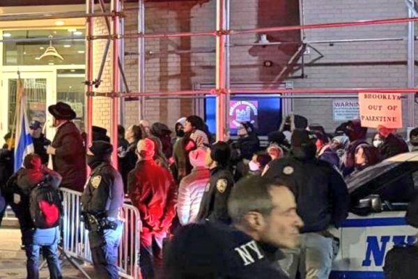 antisemites chanting for intifada outside park east synagogue